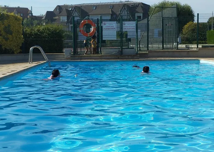 L'escale A Daire Deauville